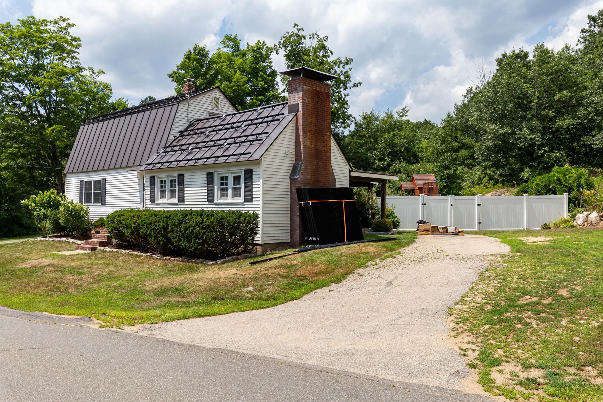 22 Goodhue Road Derry, NH 03038 - Photo 36 of 39