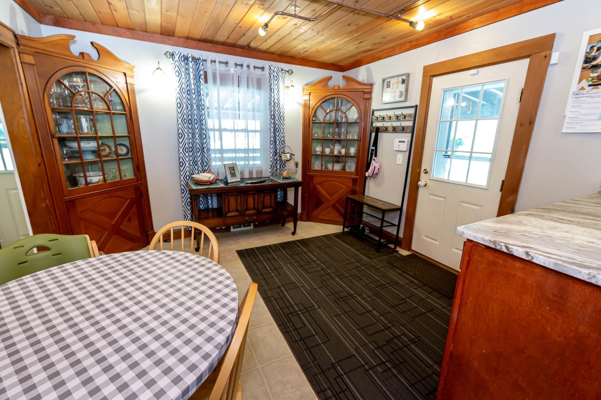 22 Goodhue Road Derry, NH 03038 - Photo 6 of 39