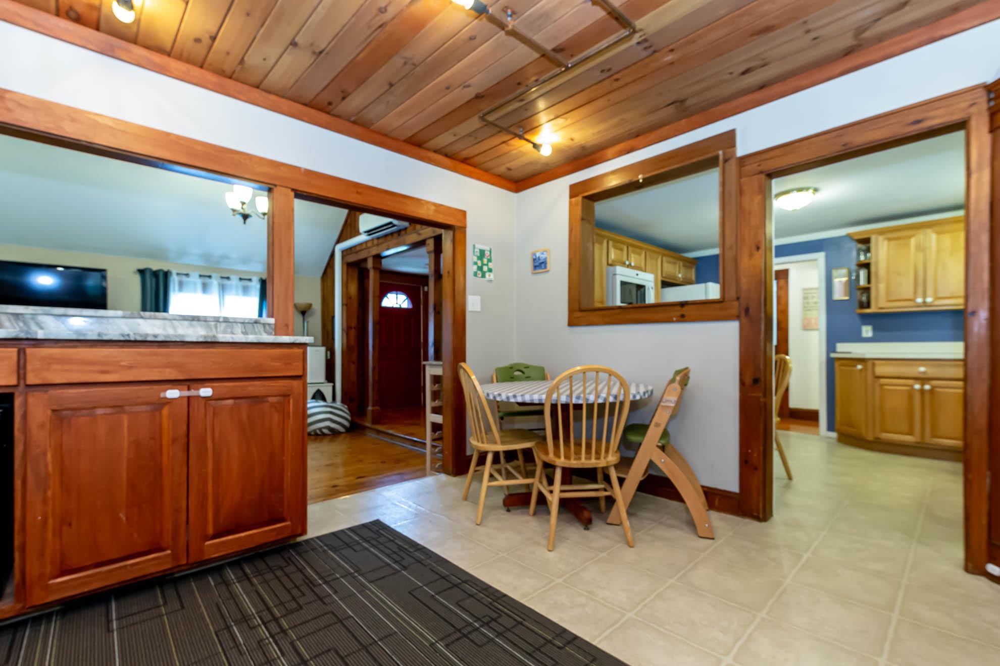 22 Goodhue Road Derry, NH 03038 - Photo 8 of 39