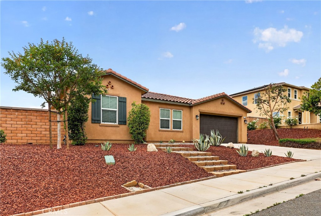 7335 Stockyard Road Riverside, CA 92507 - Photo 2 of 46