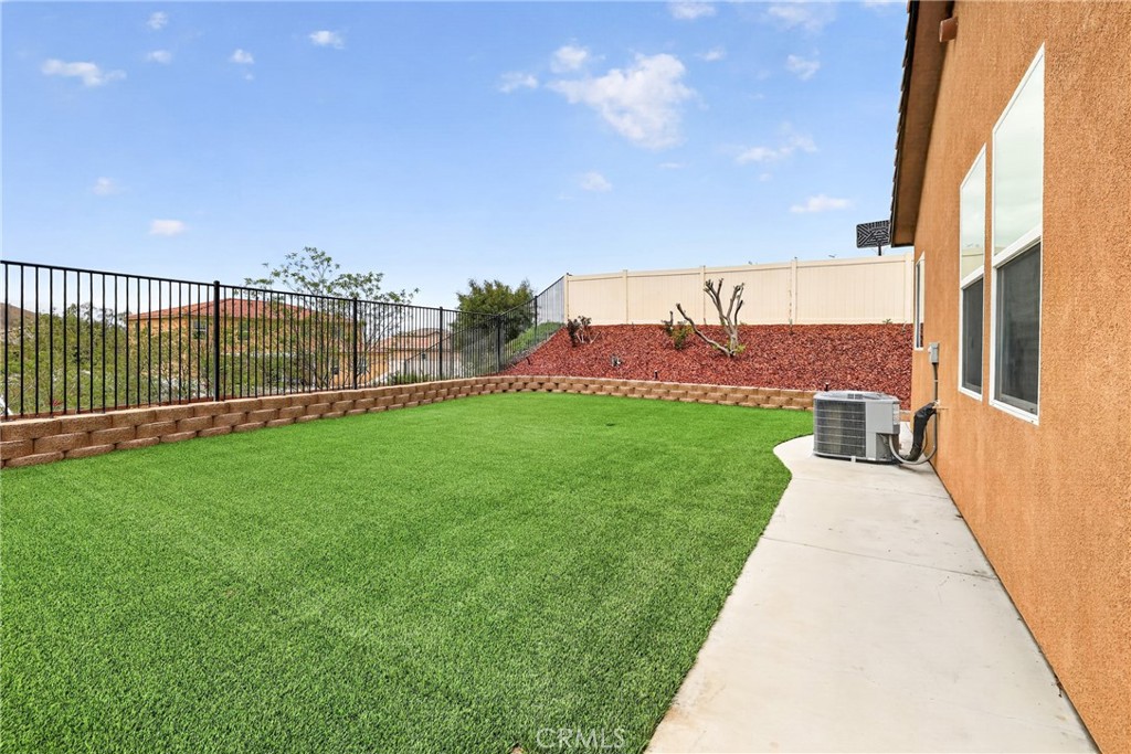7335 Stockyard Road Riverside, CA 92507 - Photo 40 of 46