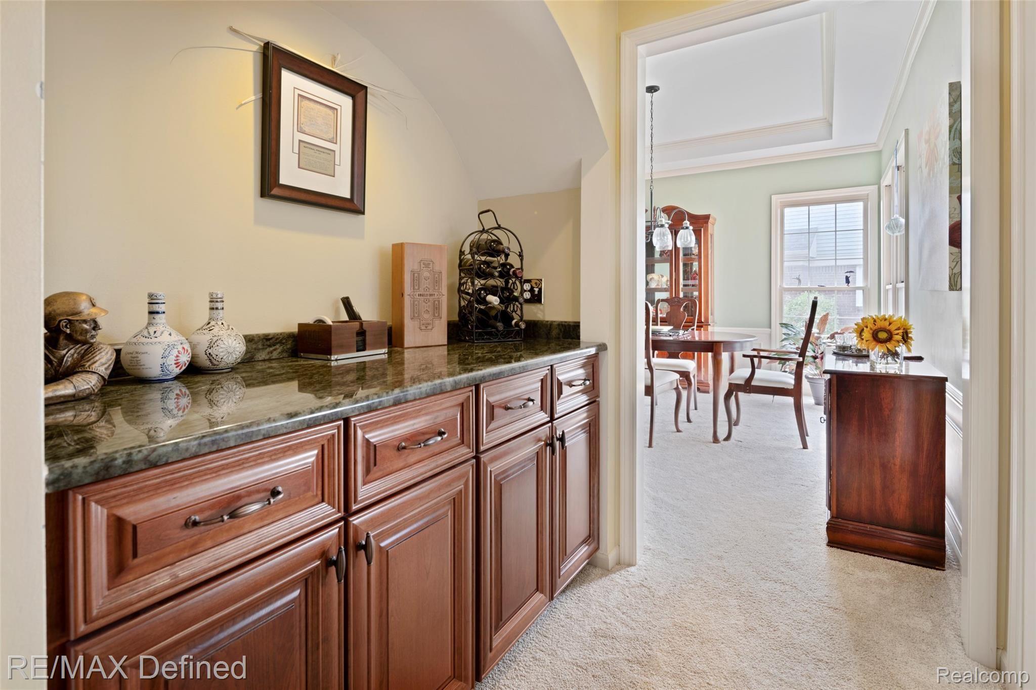 1703 Devonwood Drive Rochester, MI 48306 - Photo 9 of 43 1703-Devonwood-Dr-10.jpg