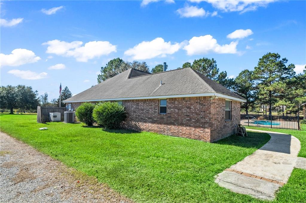 25413 Turkey Ridge Road Bush, LA 70431 - Photo 3 of 31