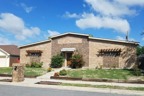 $1,500 | 605 North 42nd Street, McAllen, TX 78501