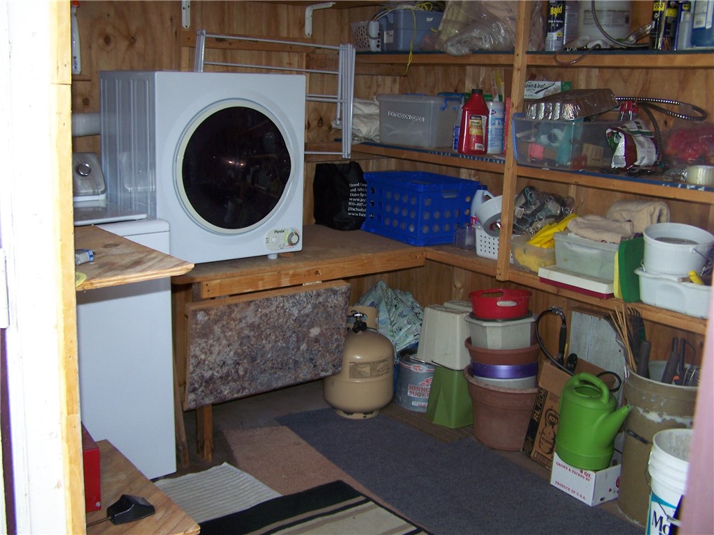 54 Lilly Lane Conquest, NY 13143 - Photo 9 of 21 Look at all these goodies...everthing stays!