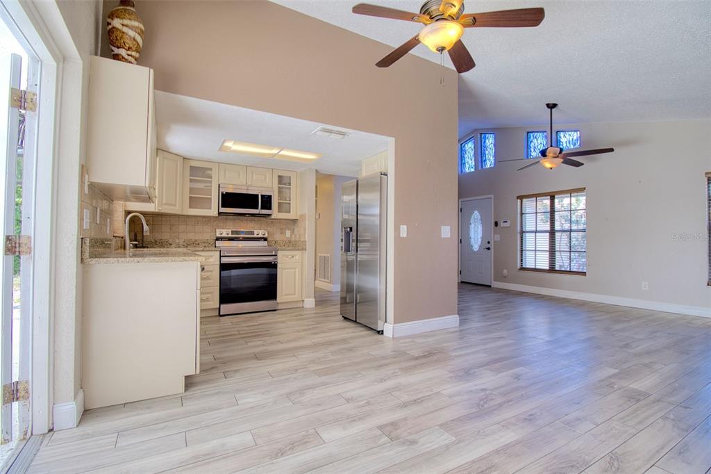 9408 Barnstead Lane Port Richey, FL 34668 - Photo 9 of 33 Gallery Image 9