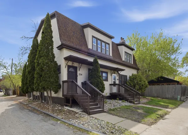 $260,000 | 214-216 12th Street South, Fargo, ND 58103