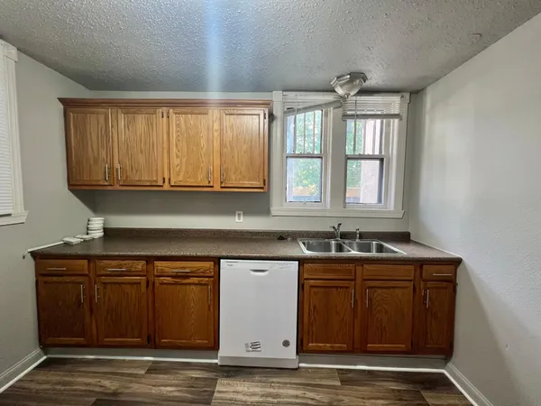 $260,000 | 214-216 12th Street South, Fargo, ND 58103