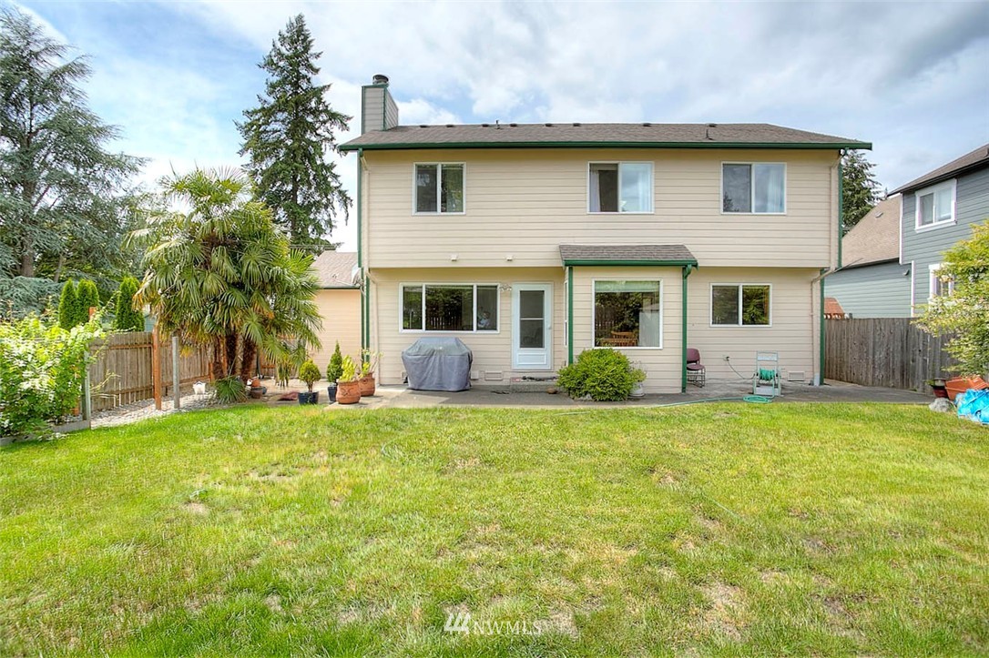 1954 Union Avenue Northeast Renton, WA 98059 - Photo 17 of 19