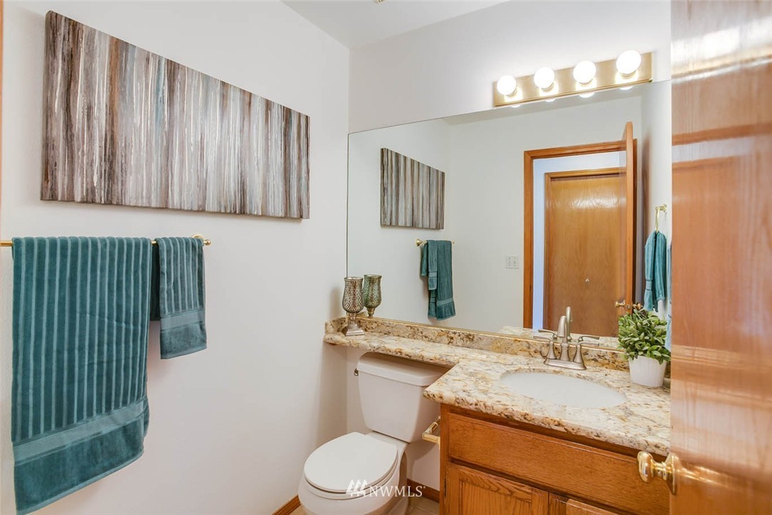 1954 Union Avenue Northeast Renton, WA 98059 - Photo 8 of 19