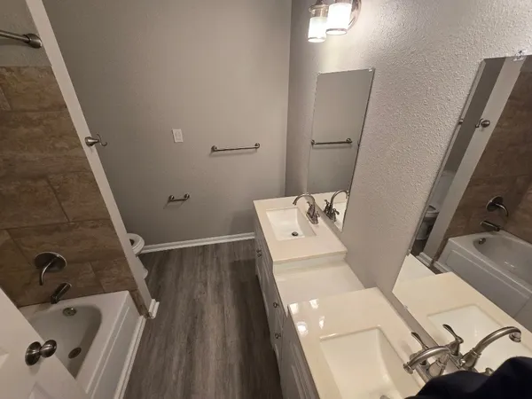 $2,000 | 8 Camberwell Court, The Woodlands, TX 77380