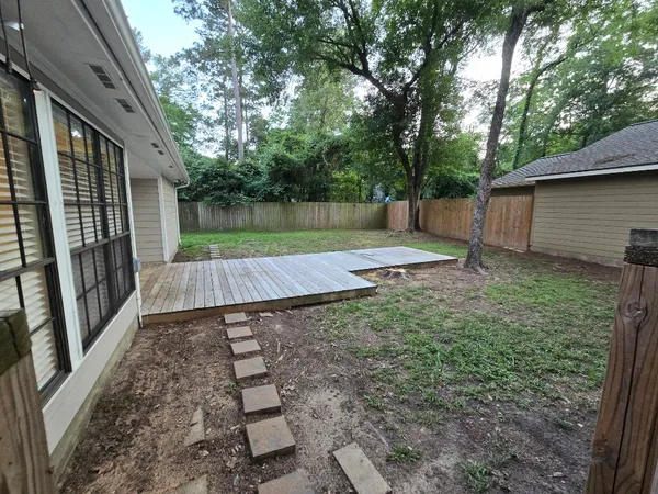 $2,000 | 8 Camberwell Court, The Woodlands, TX 77380