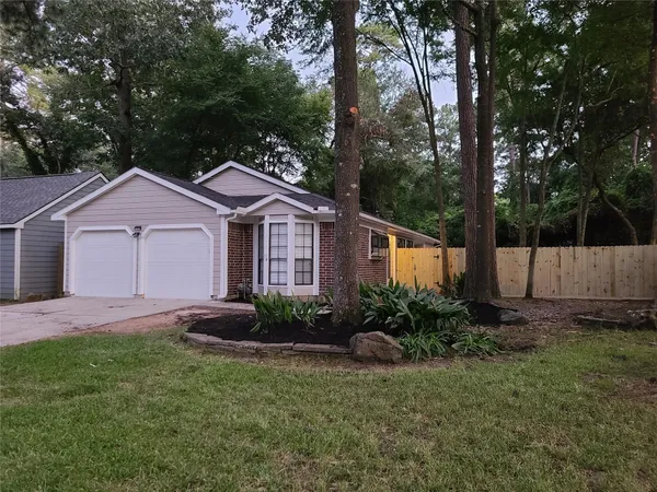 $2,000 | 8 Camberwell Court, The Woodlands, TX 77380