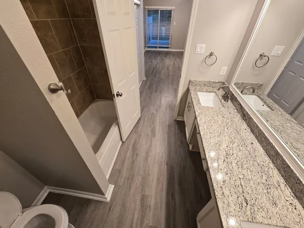 $2,000 | 8 Camberwell Court, The Woodlands, TX 77380