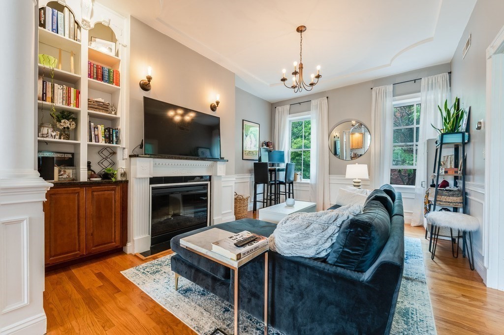 65 Baldwin Street, Unit 2 Boston, MA 02129 - Photo 7 of 17