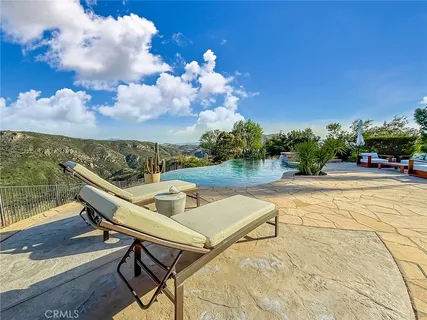 $3,395,000 | 130 Dapplegray Road, Bell Canyon, CA 91307