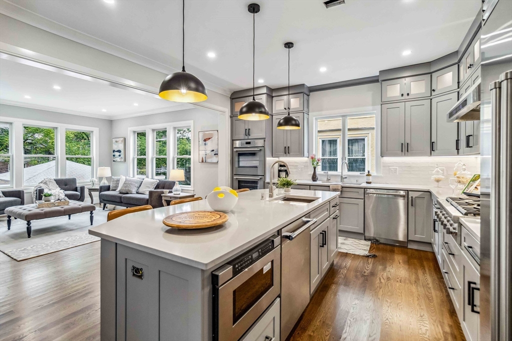 281 Ward Street Newton, MA 02459 - Photo 12 of 28