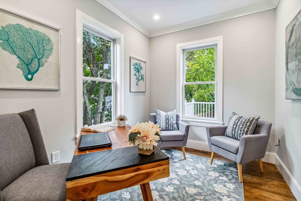 281 Ward Street Newton, MA 02459 - Photo 15 of 28