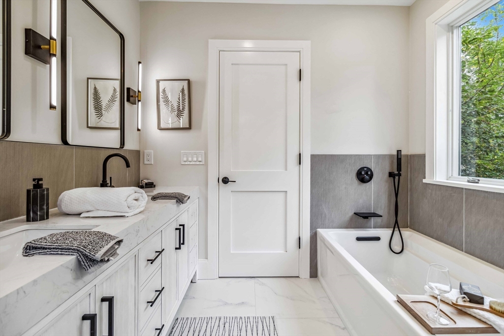 281 Ward Street Newton, MA 02459 - Photo 19 of 28