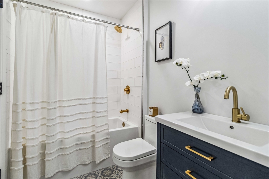 281 Ward Street Newton, MA 02459 - Photo 25 of 28