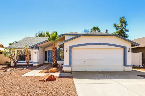 $2,475 | 743 West Sherri Drive, Gilbert, AZ 85233