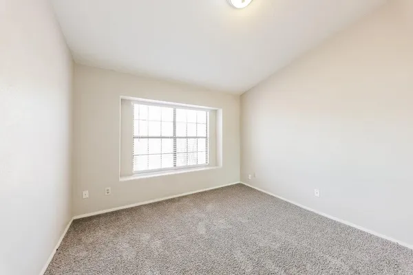 $2,475 | 743 West Sherri Drive, Gilbert, AZ 85233