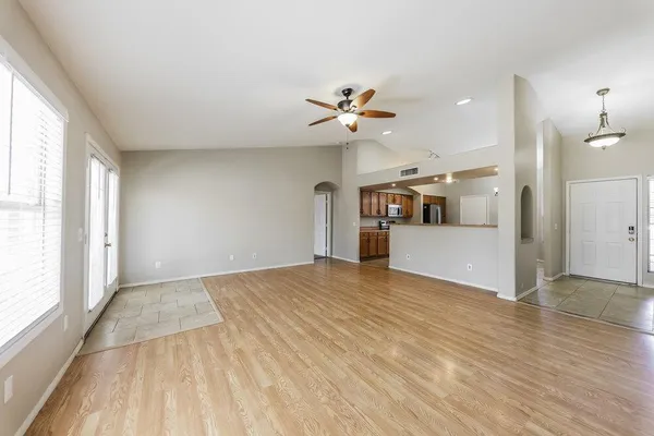 $2,475 | 743 West Sherri Drive, Gilbert, AZ 85233