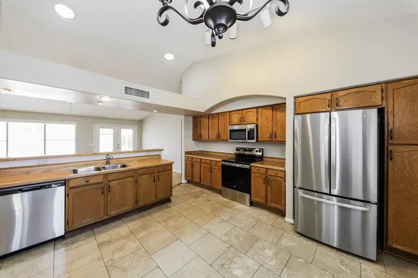 $2,475 | 743 West Sherri Drive, Gilbert, AZ 85233