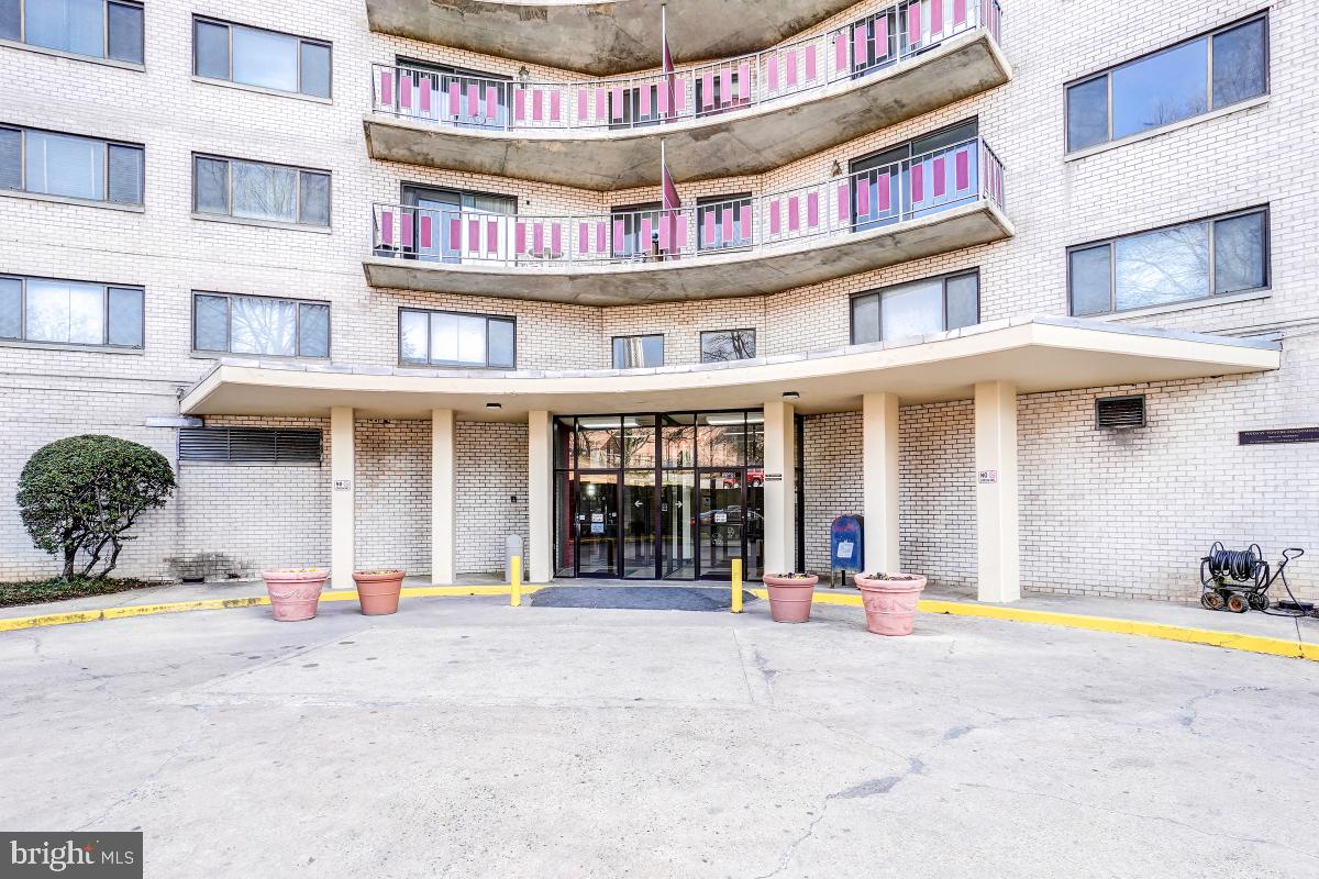 8830 Piney Branch Road, Unit 710 Silver Spring, MD 20903 - Photo 2 of 30 Gallery Image 2