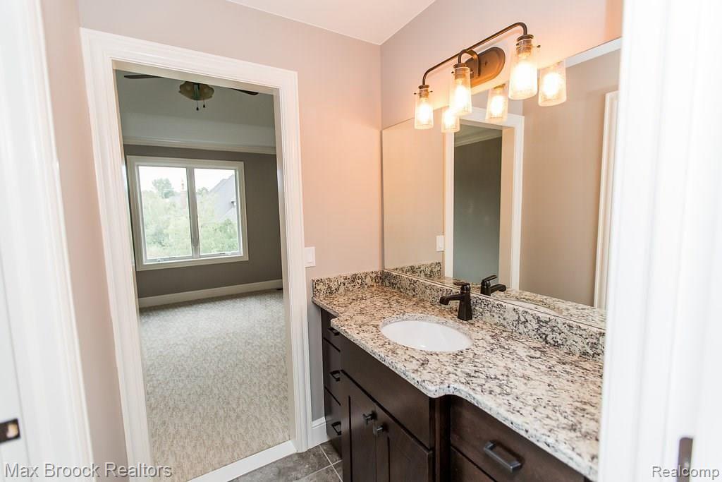 3632 Strathcona Drive Rochester Hills, MI 48309 - Photo 36 of 56