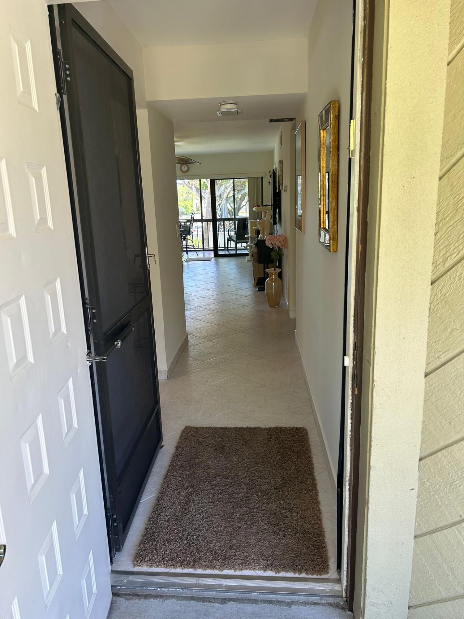 159 Northwest 70th Street, Unit 402 Boca Raton, FL 33487 - Photo 21 of 28 99116333-2f02-4345-ad5b-0d465a354524