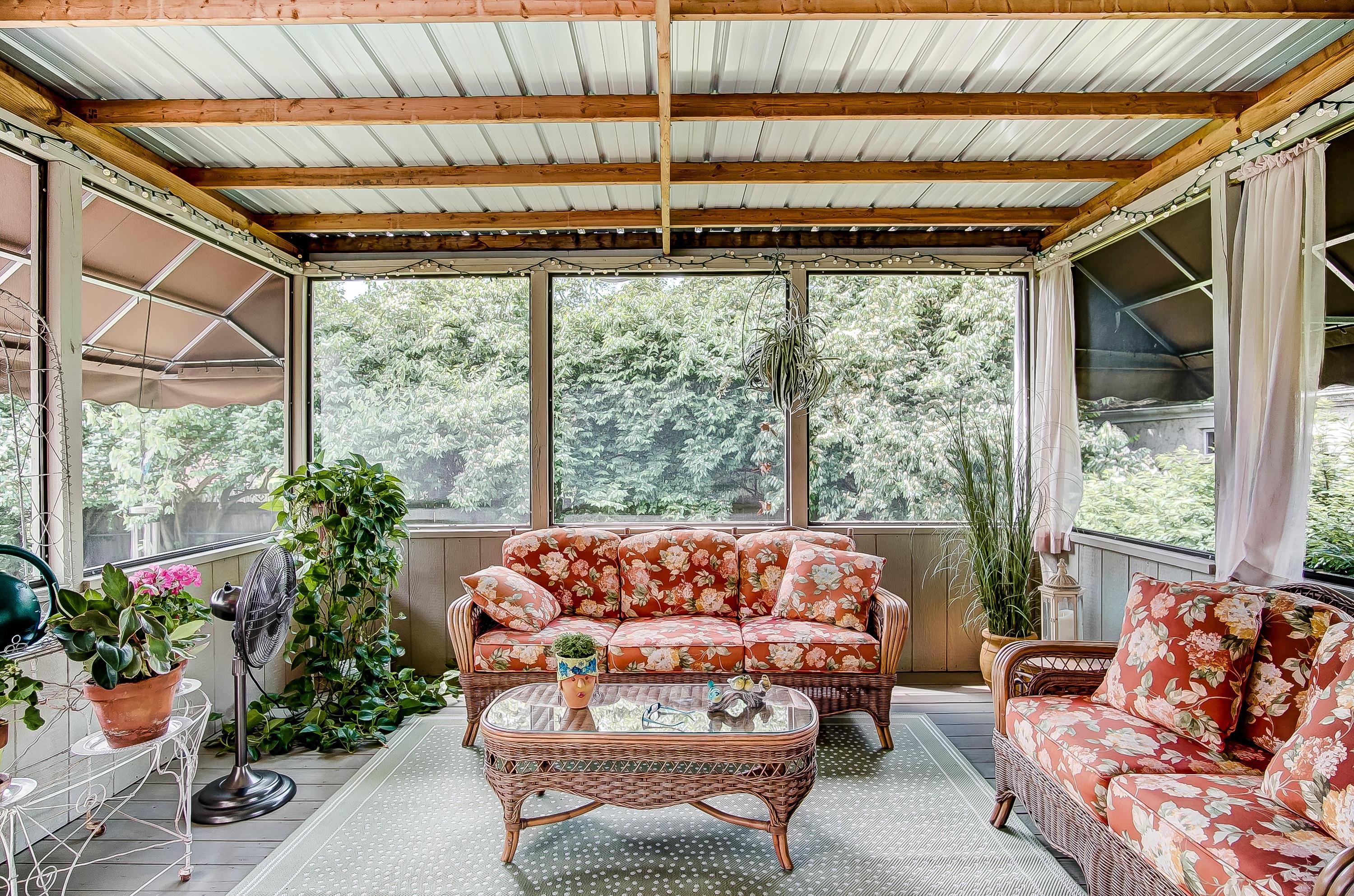 2073 Zollinger Road Columbus, OH 43221 - Photo 19 of 24 Screened Porch