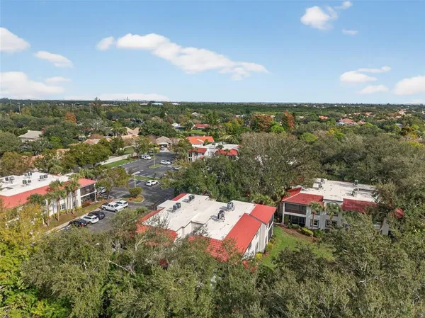 $2,400 | 484 Santa Cruz Place Northeast, Unit G, St. Petersburg, FL 33703