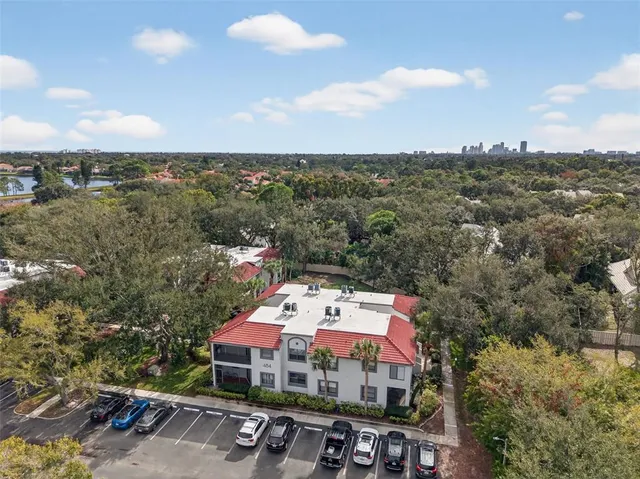 $2,700 | 484 Santa Cruz Place Northeast, Unit G, St. Petersburg, FL 33703