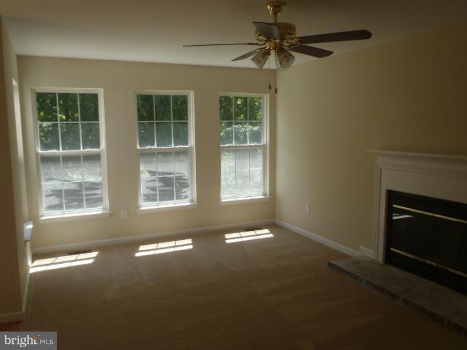 505 Silverside Road Edgewood, MD 21040 - Photo 4 of 27 Family Room