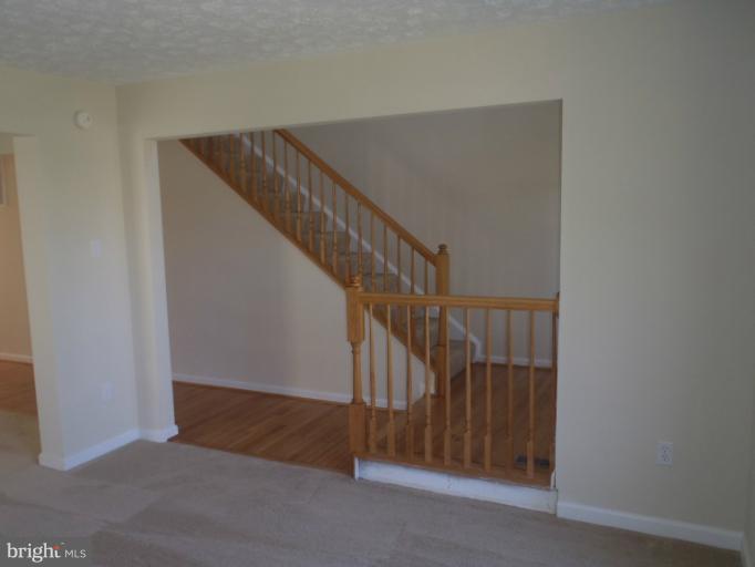 505 Silverside Road Edgewood, MD 21040 - Photo 10 of 27 Living Room