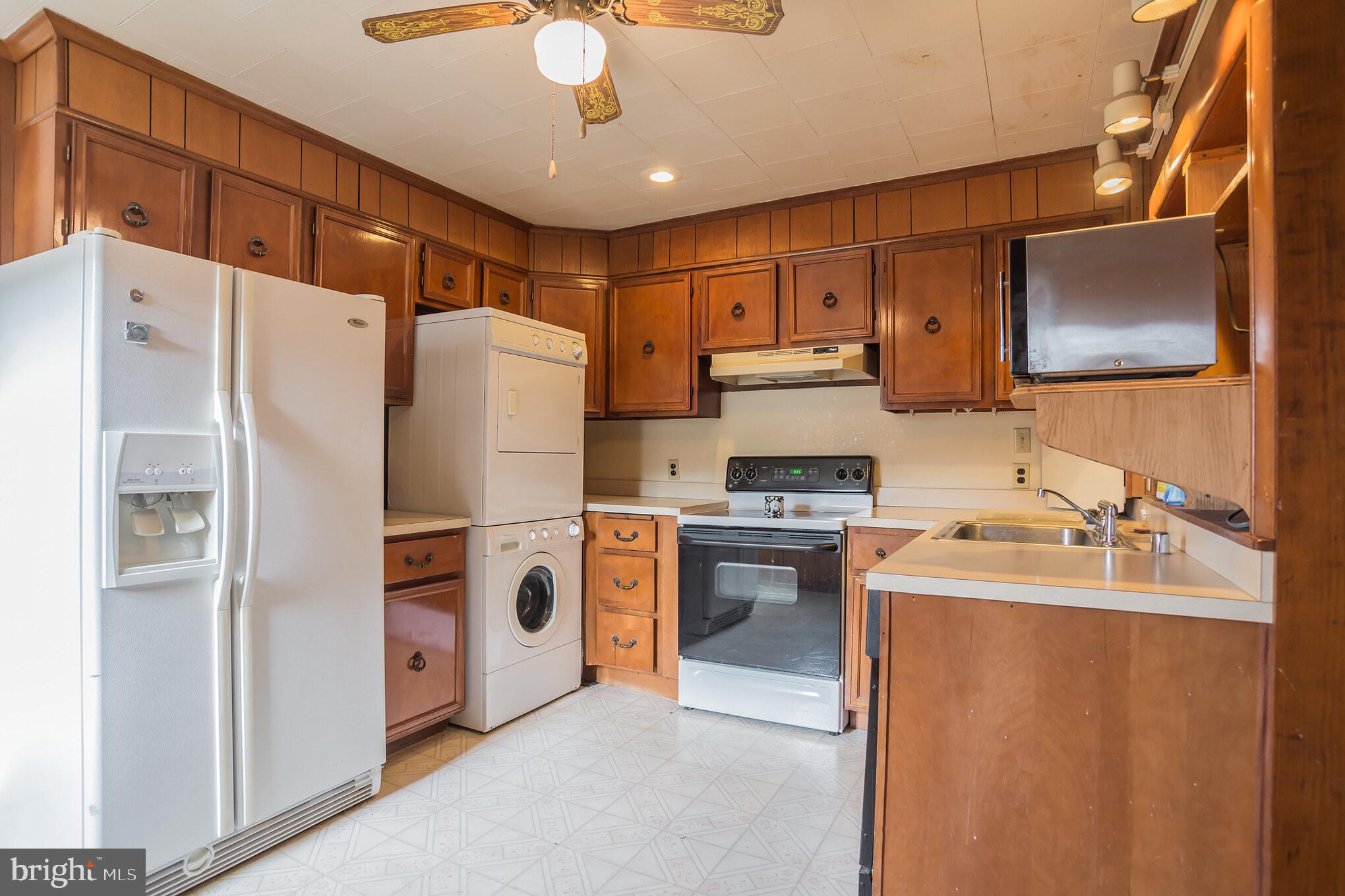 1411 Shore Road Middle River, MD 21220 - Photo 10 of 14