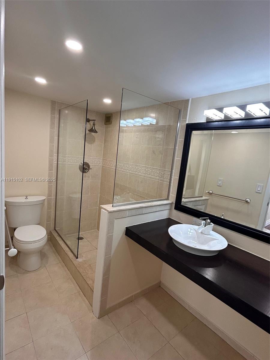 17011 North Bay Road, Unit 211 Sunny Isles Beach, FL 33160 - Photo 34 of 35