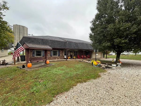 $205,000 | 106 East 16th Street, Vincennes, IN 47591