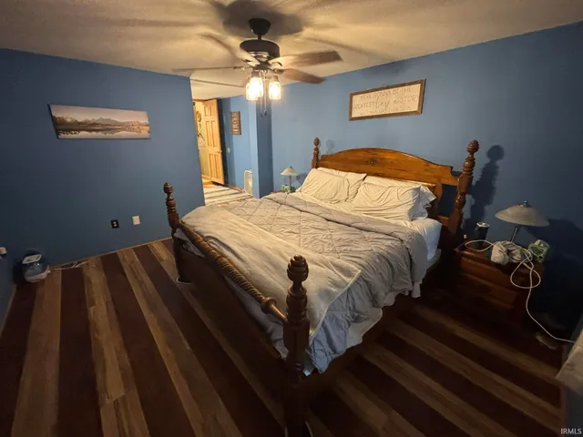 $229,900 | 106 East 16th Street, Vincennes, IN 47591