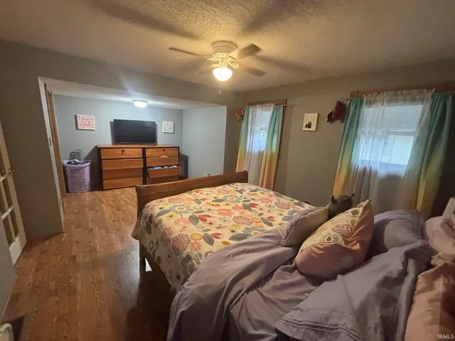 $229,900 | 106 East 16th Street, Vincennes, IN 47591