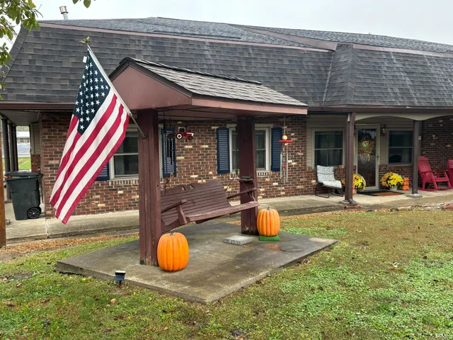 $229,900 | 106 East 16th Street, Vincennes, IN 47591