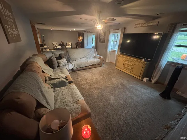 $229,900 | 106 East 16th Street, Vincennes, IN 47591