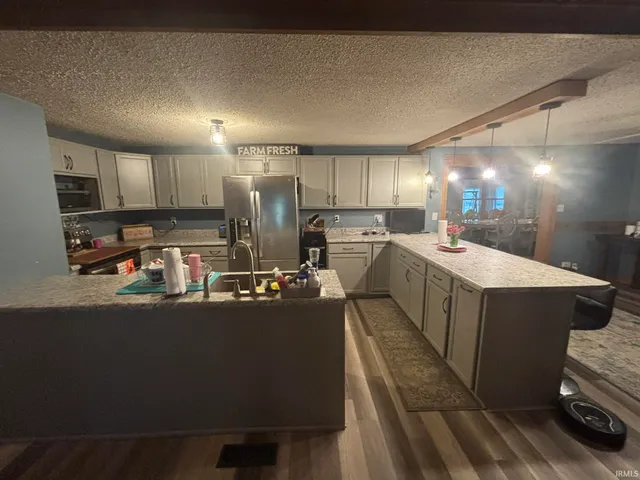 $229,900 | 106 East 16th Street, Vincennes, IN 47591