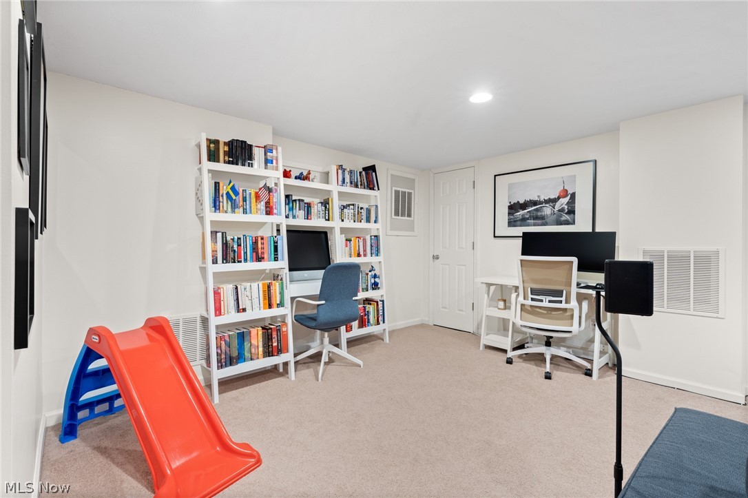 3357 Ardmore Road Cleveland, OH 44120 - Photo 34 of 35 Gallery Image 34