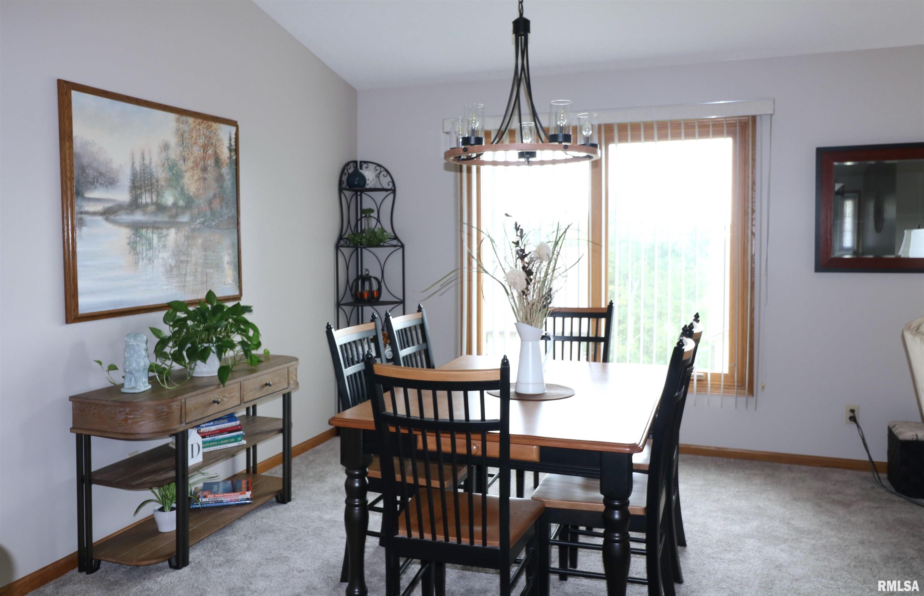 516 Mill Ridge Road Clinton, IA 52732 - Photo 5 of 18 Gallery Image 5