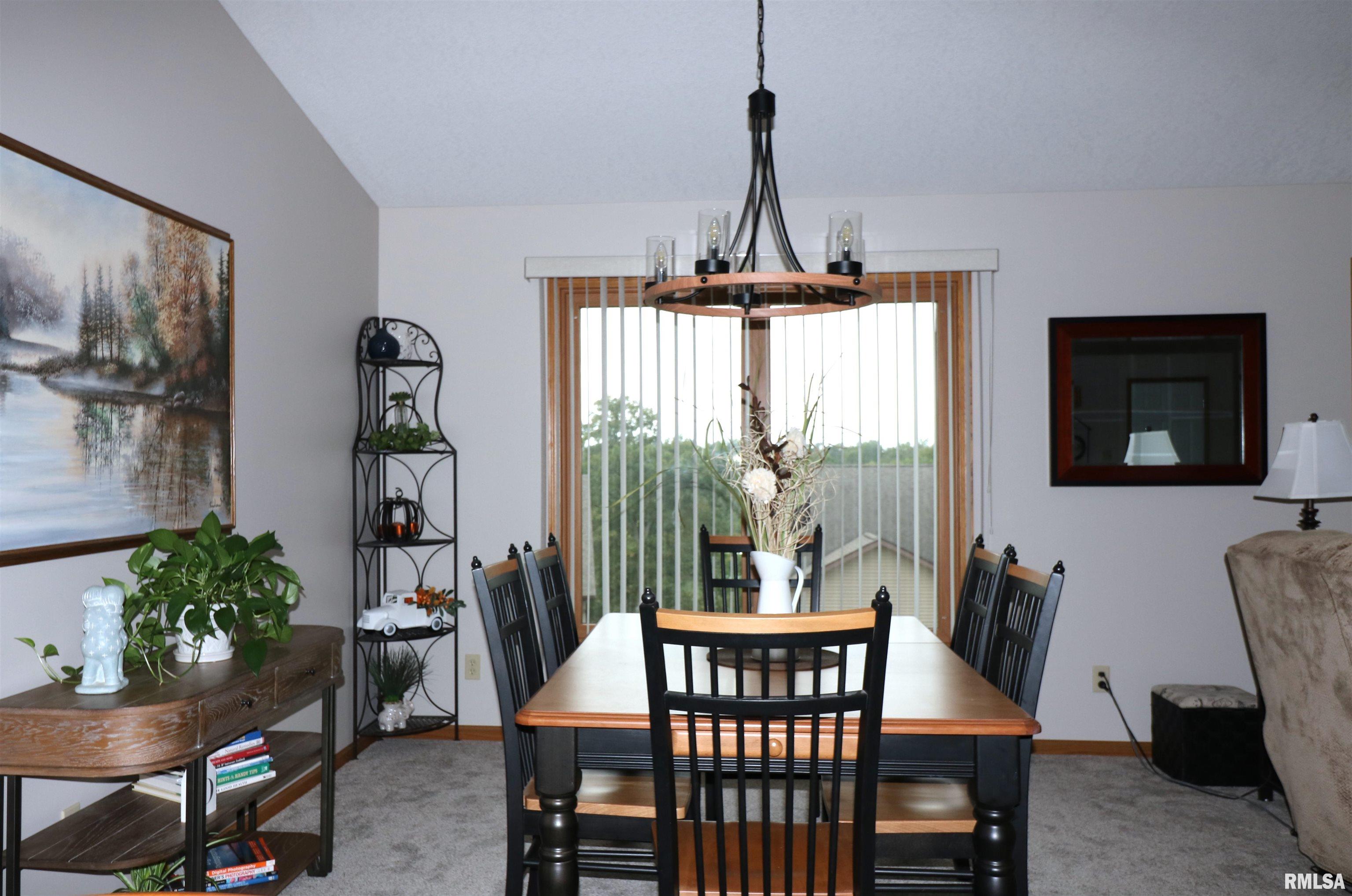 516 Mill Ridge Road Clinton, IA 52732 - Photo 6 of 18 Gallery Image 6