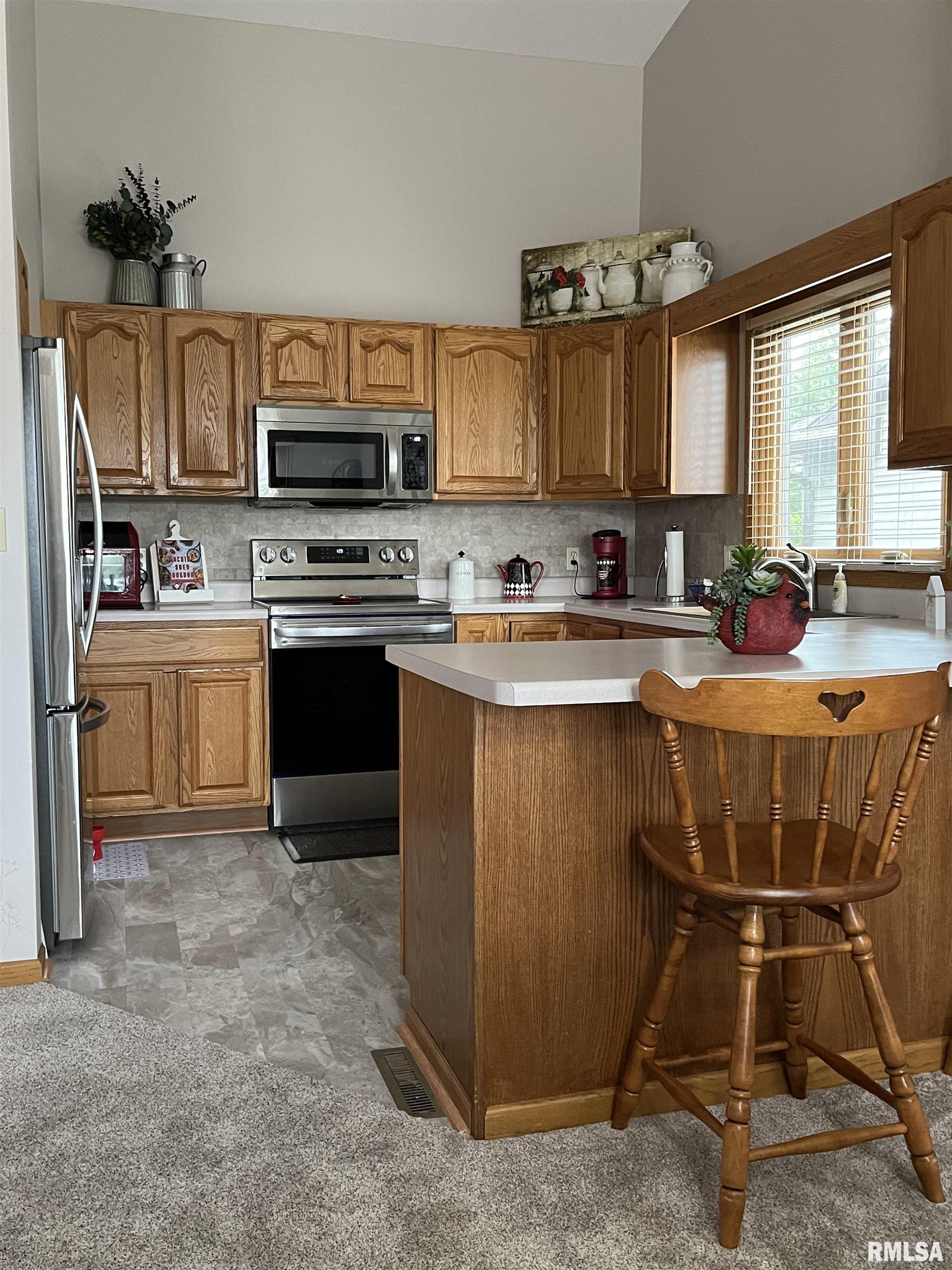 516 Mill Ridge Road Clinton, IA 52732 - Photo 9 of 18 Gallery Image 9