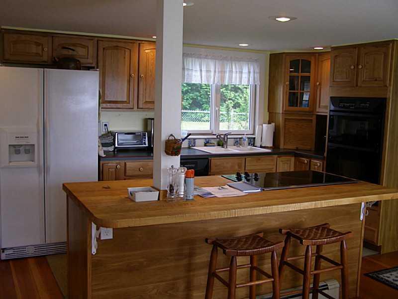 248 East Side Road Trevett, ME 04571 - Photo 5 of 9 Kitchen.