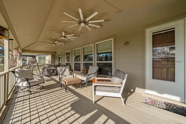 $499,900 | 330 Crestmont, Point Blank, TX 77364